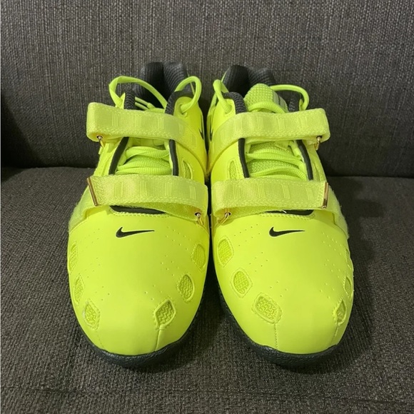 Nike Romaleos 2 Volt Green Weightlifting Shoes 476927-700 Size 12 - Picture 2 of 7